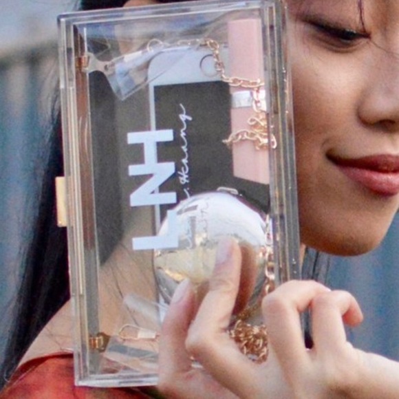 Stunning Acrylic Clutch/Crossbody Purse Brand New - Picture 3 of 4